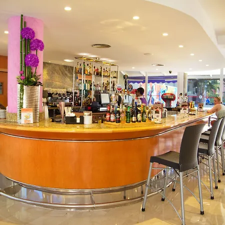 Servigroup Pueblo Hotell 3*