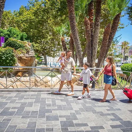 Servigroup Pueblo מלון בנידורם